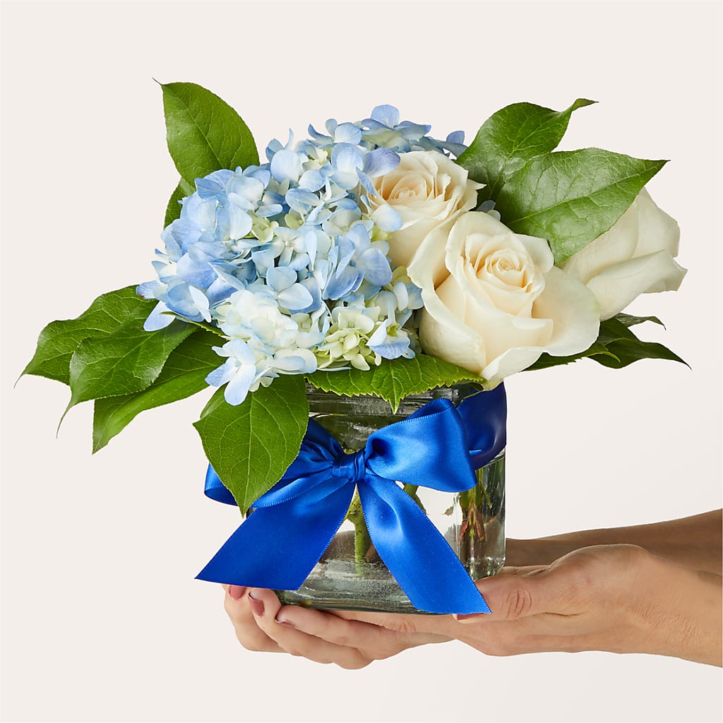 Sky Blue Delight Bouquet – Brunet Florist, Kanata ON