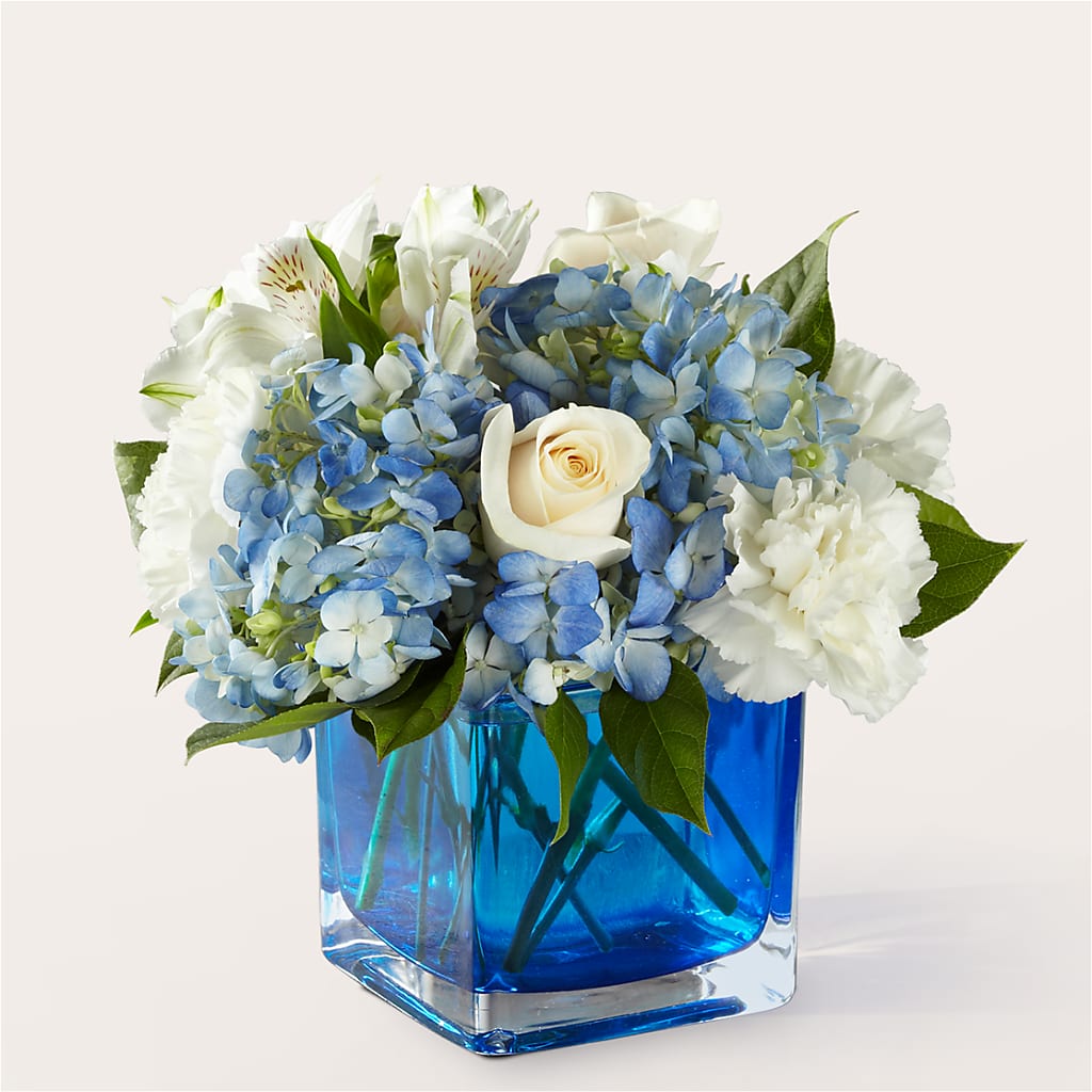 Soothing Waters Bouquet – Brunet Florist, Kanata ON