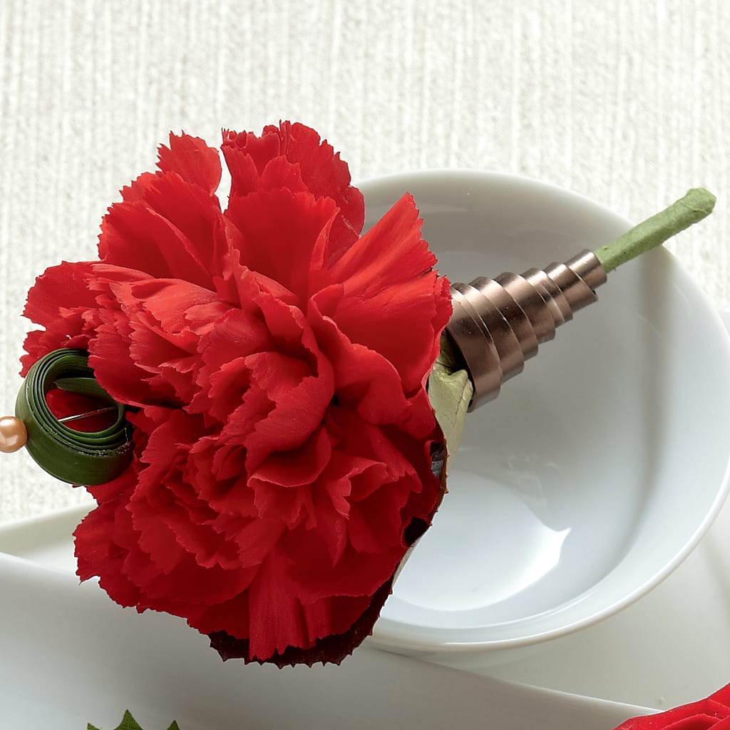 Red Carnation Boutonniere – Brunet Florist, Kanata ON